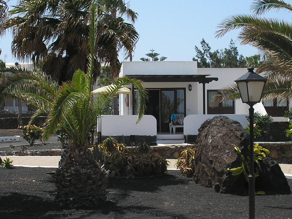 Bungalows Playa Limones Playa Blanca  Exterior photo