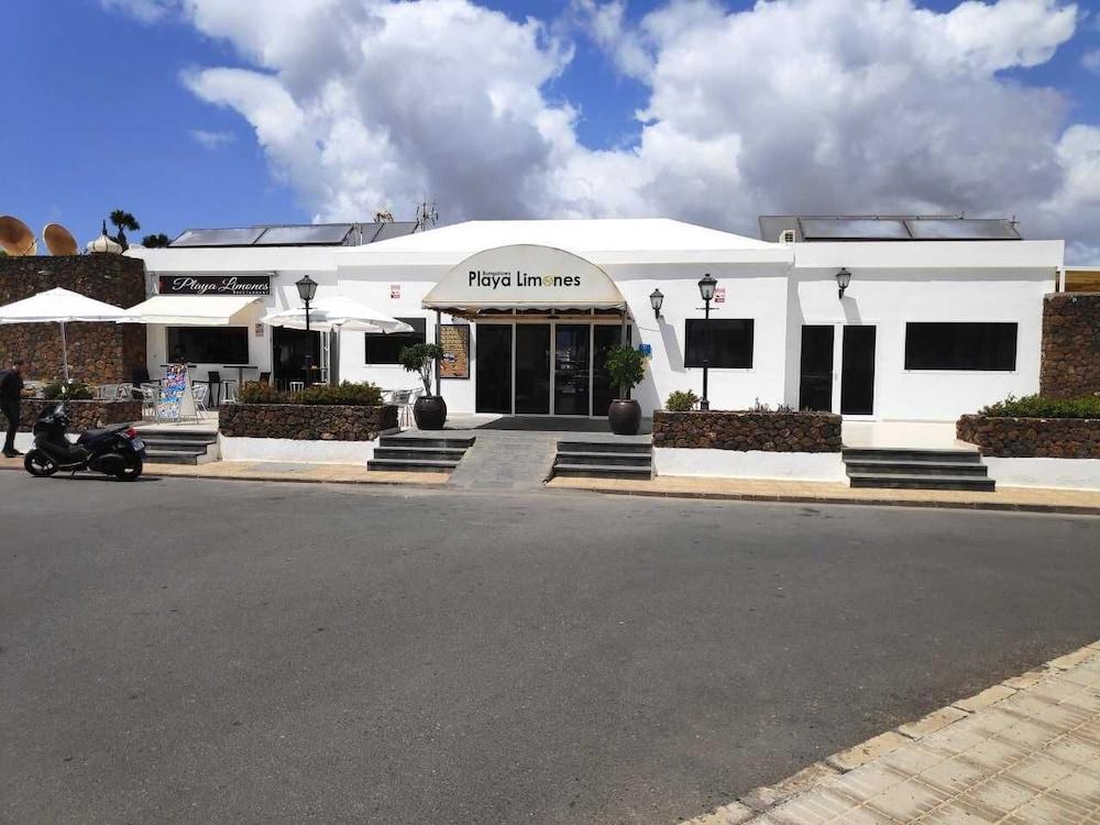 Bungalows Playa Limones Playa Blanca  Exterior photo